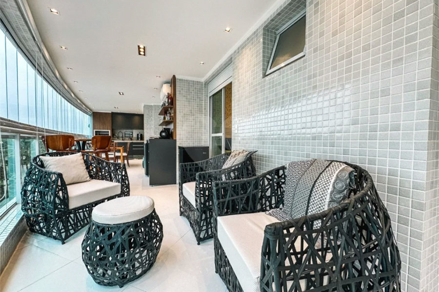 Apartamento à venda com 3 quartos, sendo 2 suítes,  em Riviera de São Lourenço, Bertioga, SP