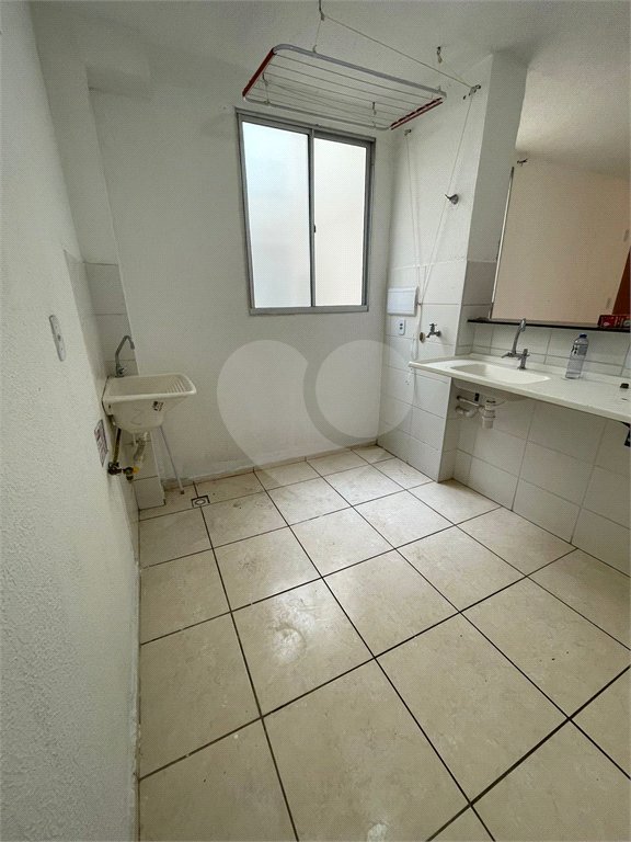 Apartamento no Condomínio Mont Everest .