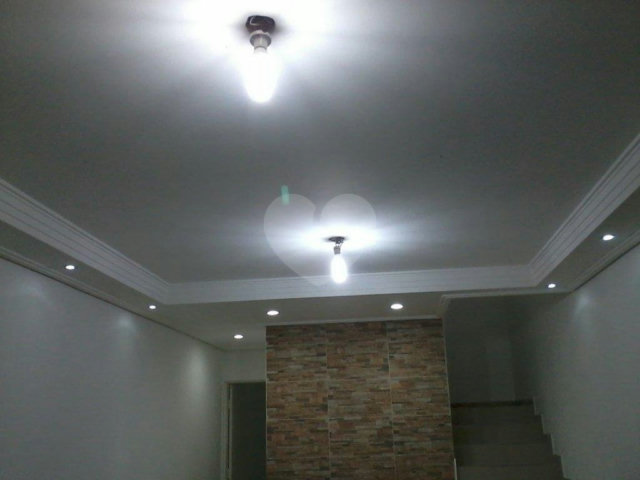 Sobrado à venda com 3 quartos, sendo 1 suíte,  em Vila Galvão, Guarulhos, SP
