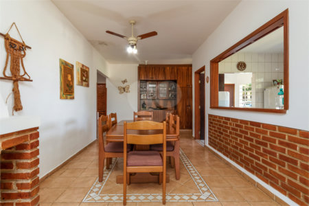 Chácara à venda com 5 quartos, sendo 2 suítes, em Vila São João, Sarapuí, SP