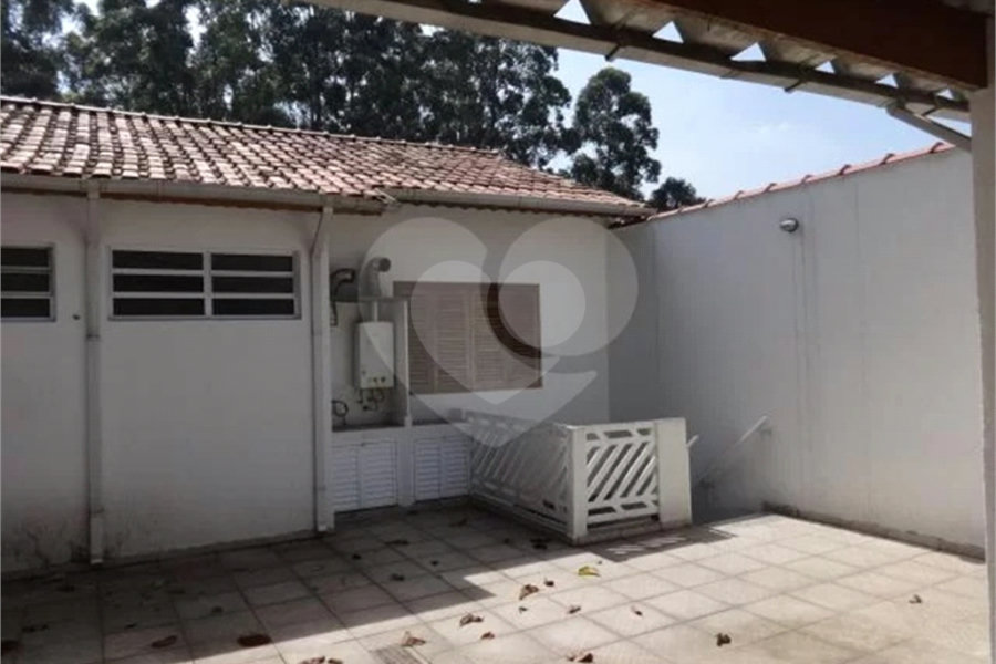 Casa à venda com 4 quartos, sendo 2 suítes, em Horto, São Paulo, SP