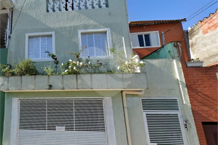 Sobrado à venda com 6 quartos em Horto, São Paulo, SP