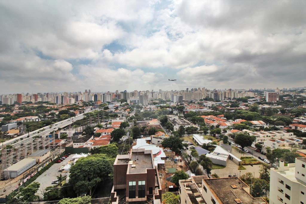 Cobertura à venda ou para alugar com 4 suítes em Campo Belo, São Paulo, SP