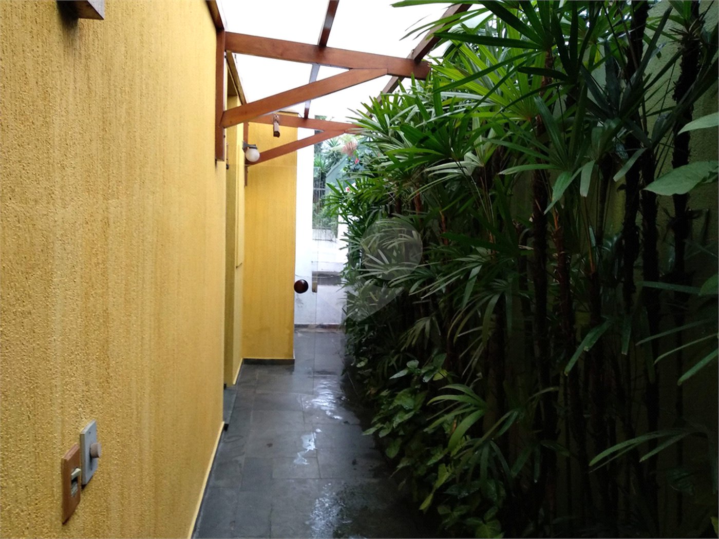 Sobrado à venda com 3 quartos, sendo 2 suítes,  em Brooklin Velho, São Paulo, SP