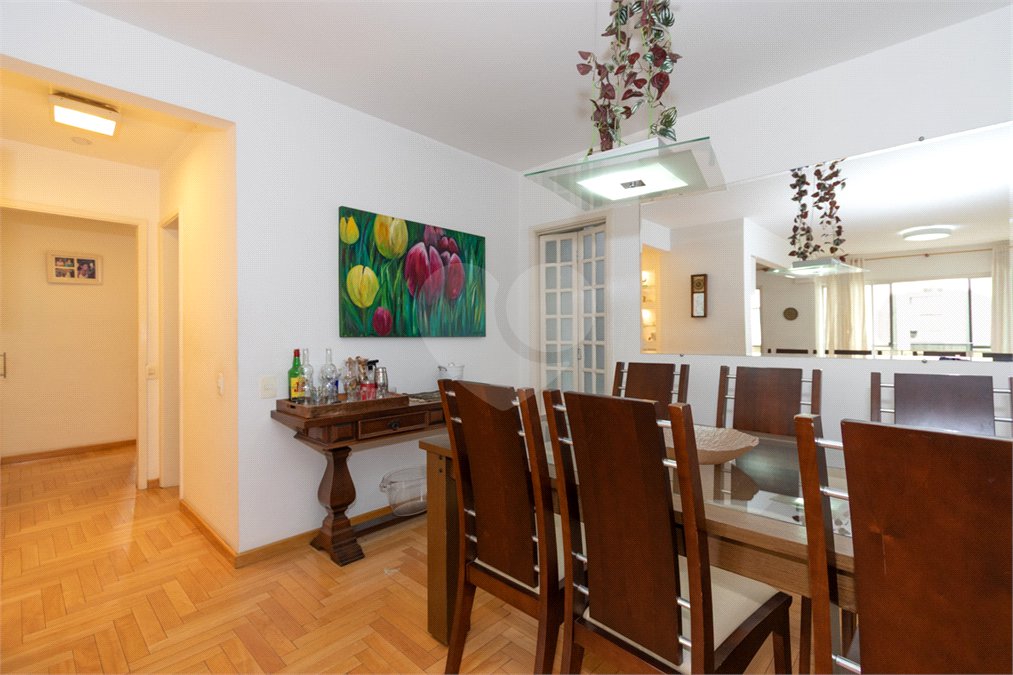 Apartamento à venda com 2 quartos, sendo 1 suíte,  em Indianópolis, São Paulo, SP