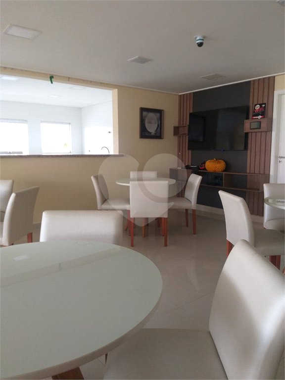 Apartamento à venda com 2 suítes em Guilhermina, Praia Grande, SP
