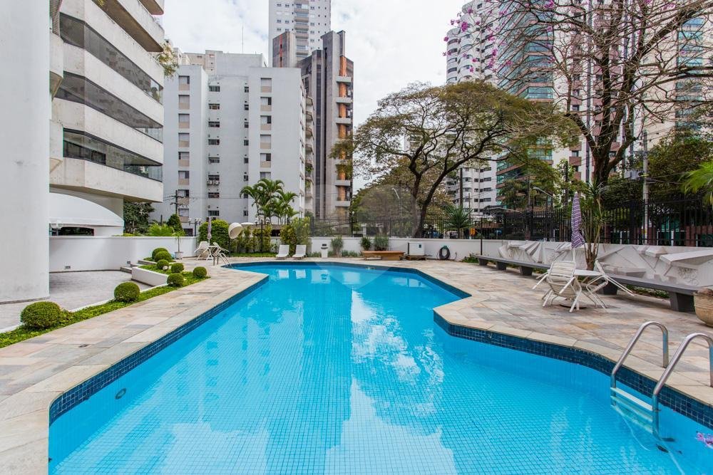Apartamento à venda com 3 suítes em Campo Belo, São Paulo, SP