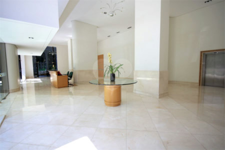 Apartamento à venda com 3 suítes em Alto da Boa Vista, São Paulo, SP