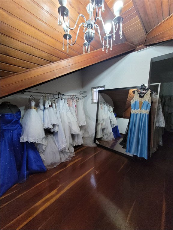 Casa à venda com 4 quartos, sendo 2 suítes,  em Vila Bela Flor, Mogi das Cruzes, SP