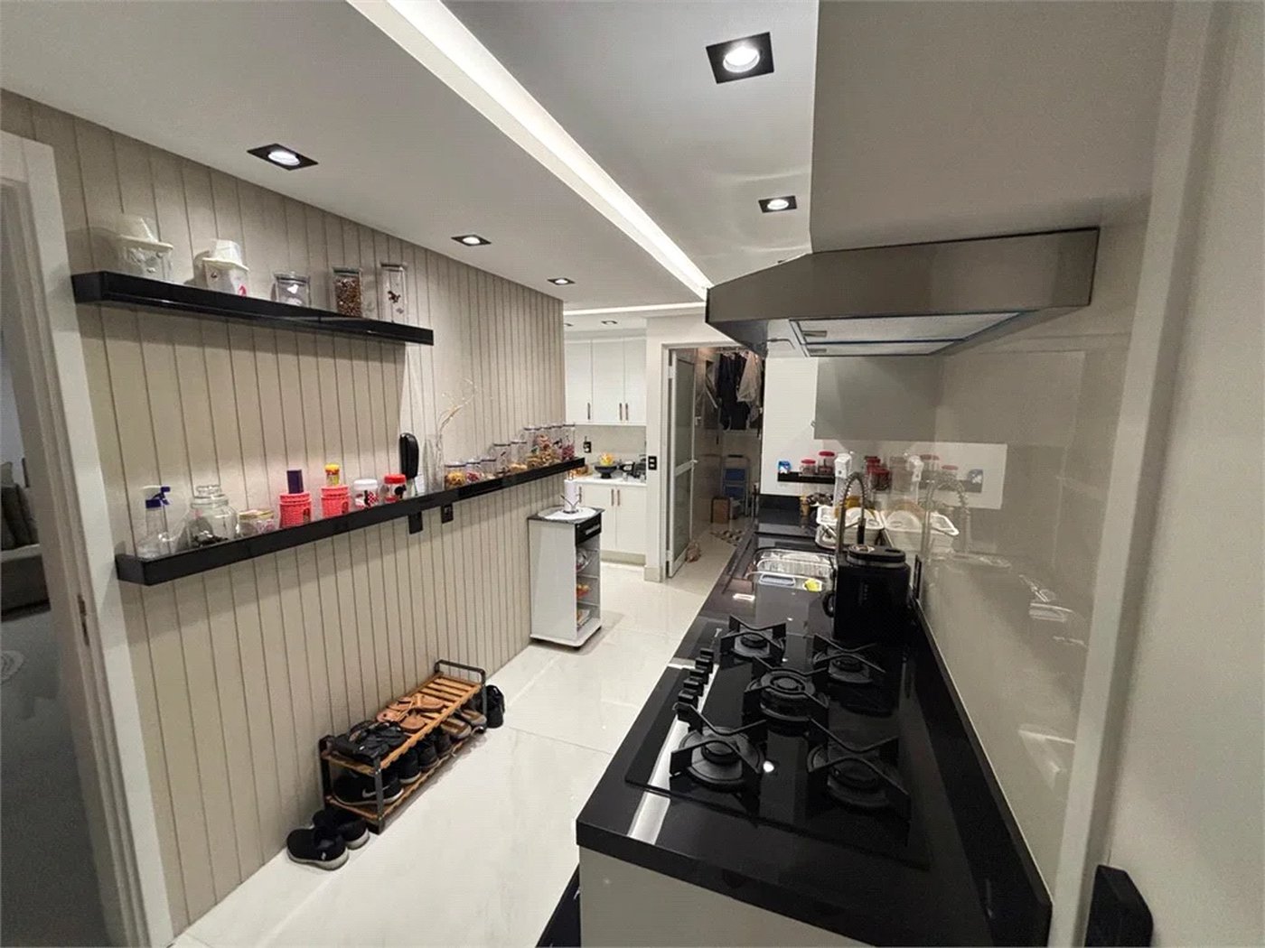 Apartamento à venda com 4 quartos, sendo 1 suíte, em Jardim Vazani, São Paulo, SP