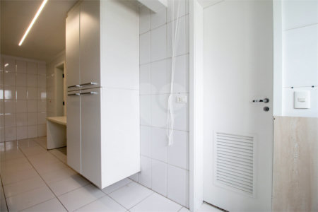 Apartamento à venda com 3 quartos, sendo 1 suíte, em Panamby, São Paulo, SP