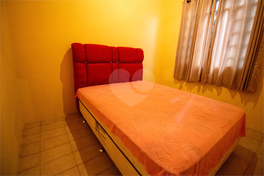Chácara à venda com 4 quartos, sendo 2 suítes, em Vila Santa Rita, São Roque, SP