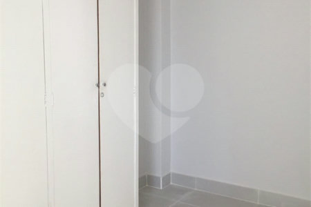 Apartamento à venda com 3 quartos, sendo 1 suíte, em Itaim Bibi, São Paulo, SP