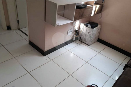 Apartamento no Condomínio Parque dos Manacás