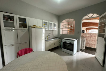 Casa à venda com 2 quartos em Vila Regina, Itapetininga, SP