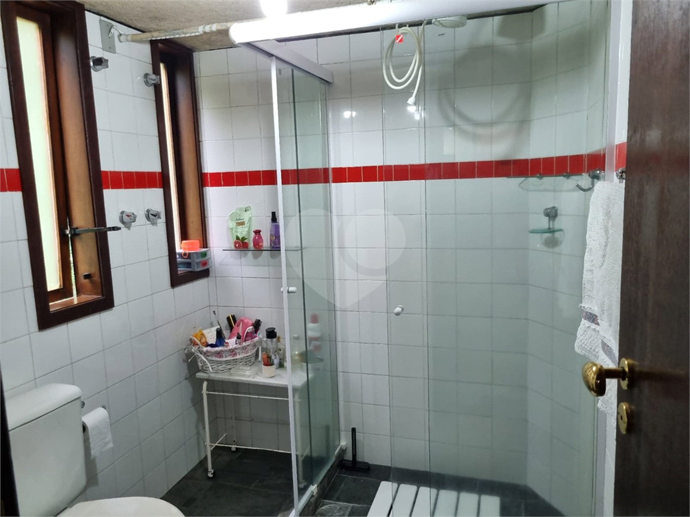Apartamento à venda com 3 quartos, sendo 2 suítes, em Cônego, Nova Friburgo, RJ