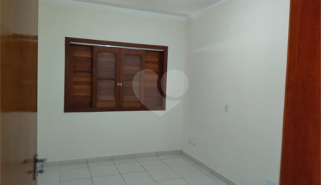 Casa Térrea à venda com 3 quartos, sendo 1 suíte, em Jardim das Cerejeiras, Atibaia, SP