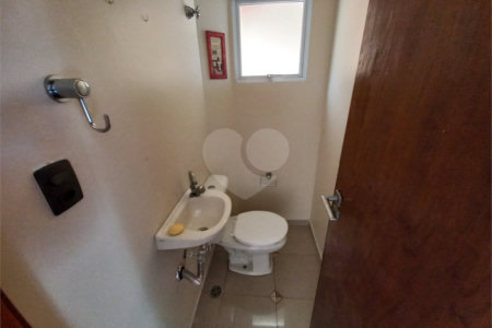 Sobrado à venda com 3 quartos, sendo 1 suíte, em Lar São Paulo, São Paulo, SP