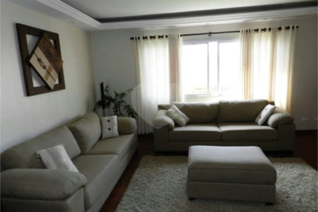 Apartamento à venda com 3 quartos, sendo 1 suíte, em Aclimação, São Paulo, SP