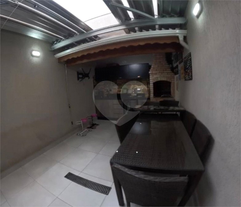 Sobrado à venda com 3 quartos, sendo 1 suíte, em Vila Lúcia, São Paulo, SP