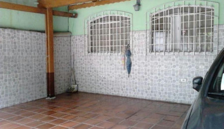 Sobrado à venda com 4 quartos, sendo 1 suíte,  em Tremembé, São Paulo, SP