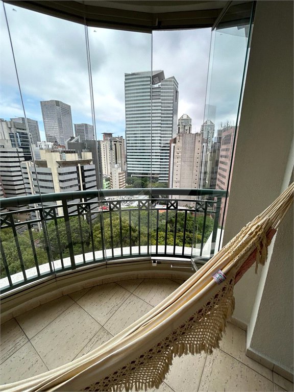 Apartamento para alugar com 3 suítes em Brooklin Paulista, São Paulo, SP