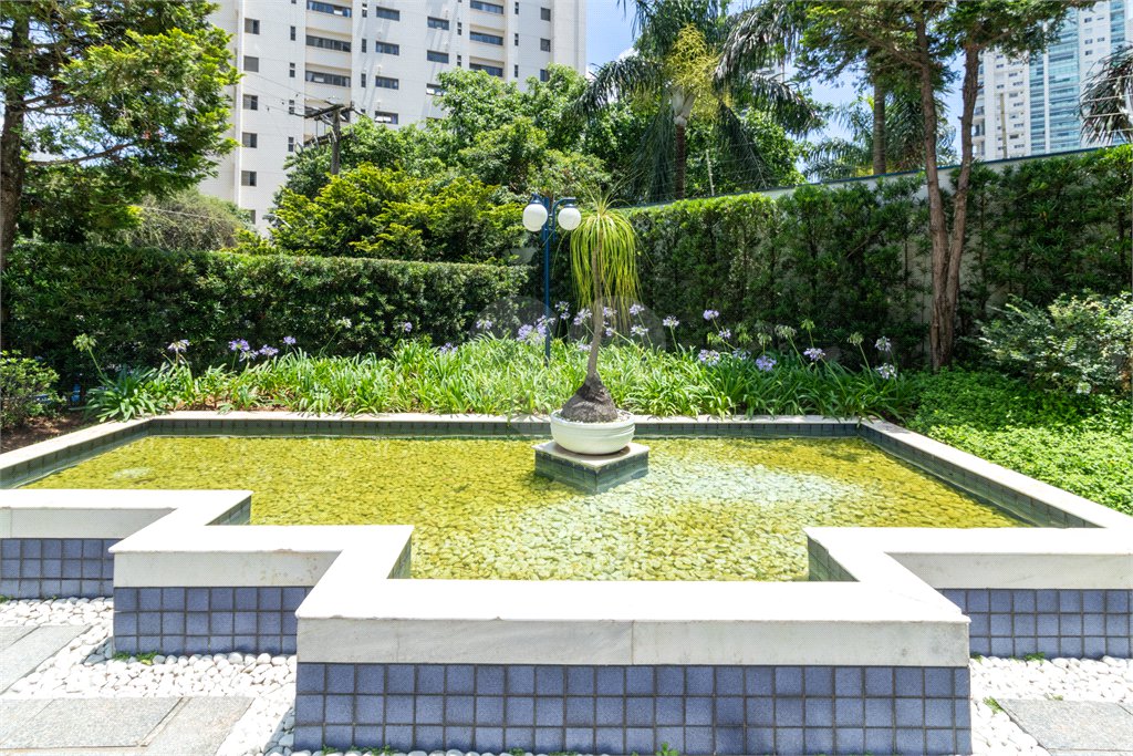 Apartamento à venda com 4 quartos, sendo 3 suítes, em Brooklin Paulista, São Paulo, SP