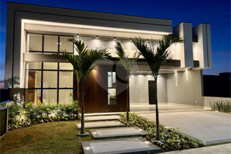 Casa à venda com 3 suítes no condomínio Residencial Dona Maria Candida, Indaiatuba - SP