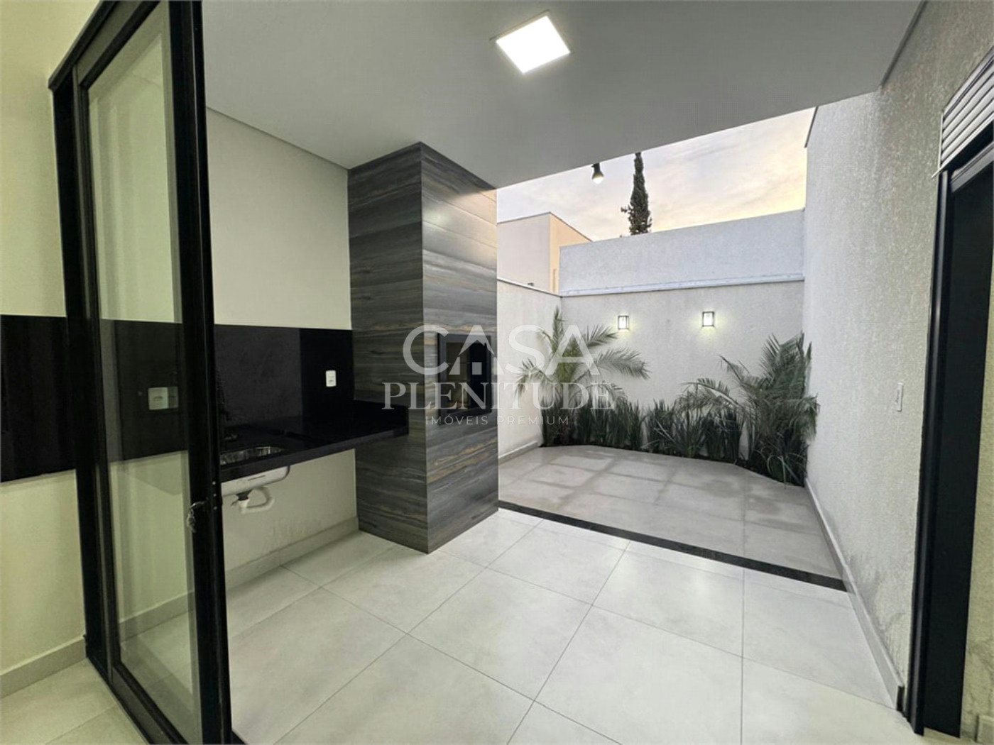 Casa em condomínio à venda com 3 quartos, sendo 1 suíte,  em Jardim Planalto, Sorocaba, SP