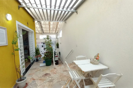 Sobrado à venda com 3 quartos, sendo 1 suíte,  em Vila Gomes, São Paulo, SP
