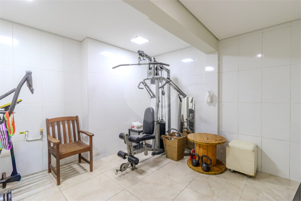 Casa à venda com 5 quartos, sendo 3 suítes, no condomínio Boulevard Saint Michael, São Paulo - SP