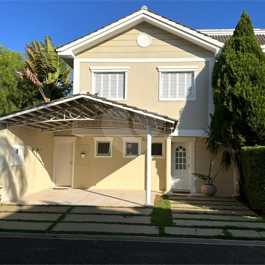 Casa à venda com 4 quartos, sendo 2 suítes, no condomínio Vila D'amalfi, Sorocaba - SP
