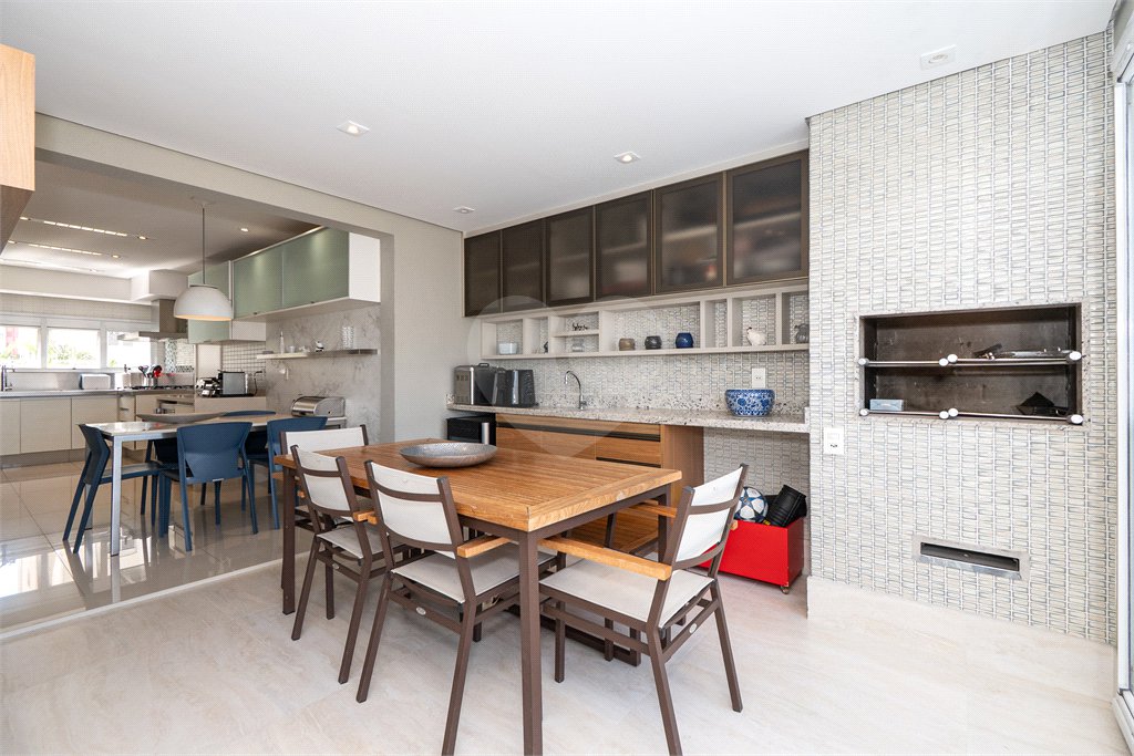 Apartamento à venda com 3 suítes em Sumarezinho, São Paulo, SP