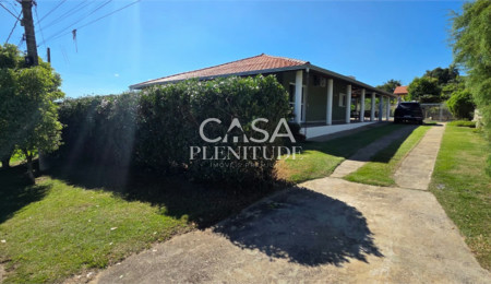 Casa em condomínio à venda ou para alugar com 3 quartos, sendo 1 suíte,  em Village da Serra, Araçoiaba da Serra, SP
