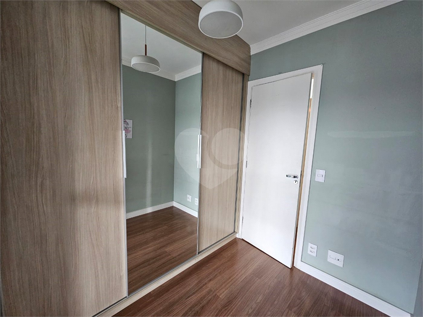 Apartamento à venda com 3 quartos, sendo 1 suíte,  em Vila Santa Catarina, São Paulo, SP