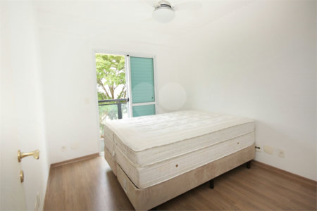 Apartamento à venda com 3 quartos, sendo 1 suíte, em Alto da Boa Vista, São Paulo, SP