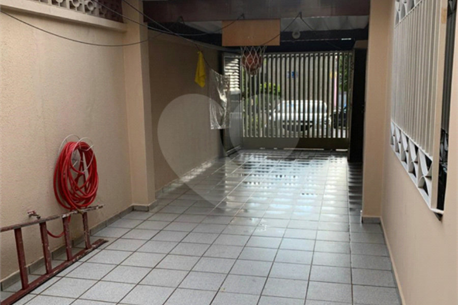 Casa Térrea à venda com 3 quartos, sendo 1 suíte, em Vila Galvão, Guarulhos, SP