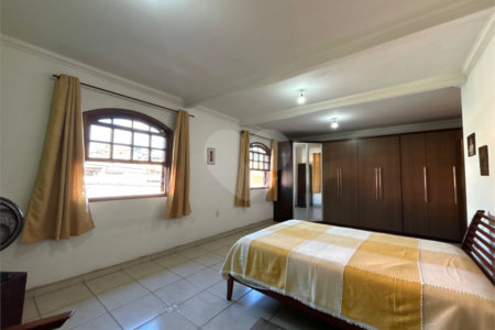 Casa à venda com 3 quartos, sendo 1 suíte, em Vila Galvão, Guarulhos, SP