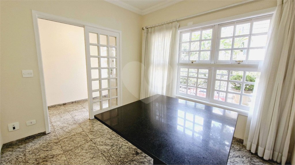 Casa à venda com 4 suítes no condomínio Jardim Vitória Régia, São Paulo - SP