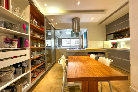 Apartamento à venda com 3 quartos, sendo 1 suíte, em Vila Sofia, São Paulo, SP