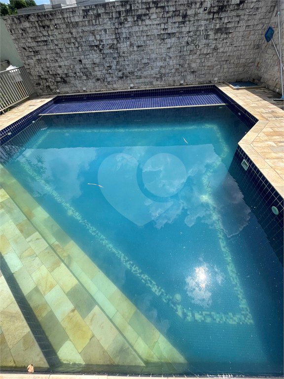 Casa à venda com 5 quartos, sendo 1 suíte, no condomínio Residencial Green Ville, Rio de Janeiro - RJ