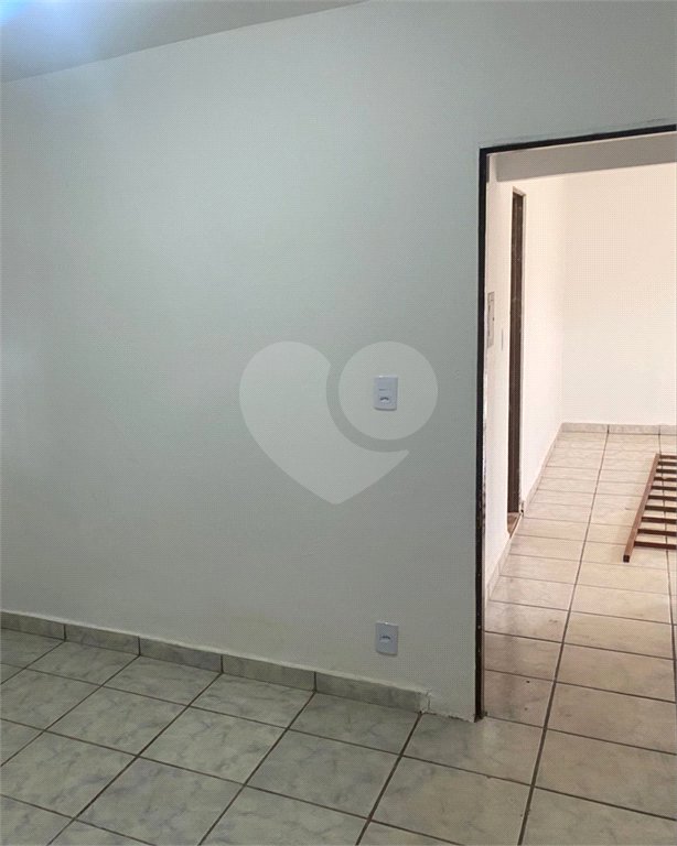 Casa à venda com 3 quartos, sendo 2 suítes, em Parque dos Ipês II, Ponta Porã, MS