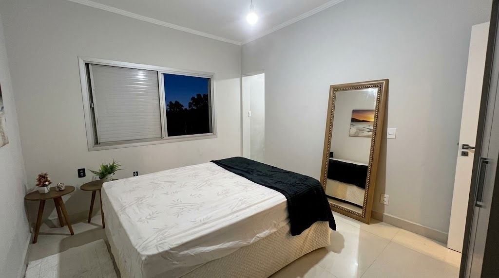 Apartamento com 2 dormitórios à venda, 76 m² por R$ 365.000,00 - Vila Júlia - Guarujá/SP