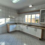 Casa para alugar com 3 quartos, sendo 1 suíte, no condomínio Recanto dos Paturis, Vinhedo - SP