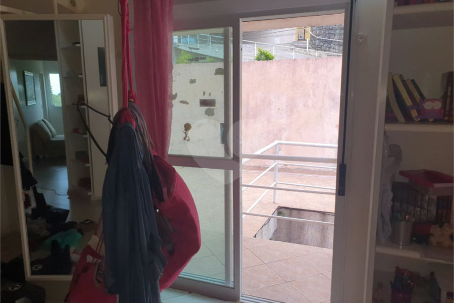 Sobrado à venda com 4 suítes em Tremembé, São Paulo, SP