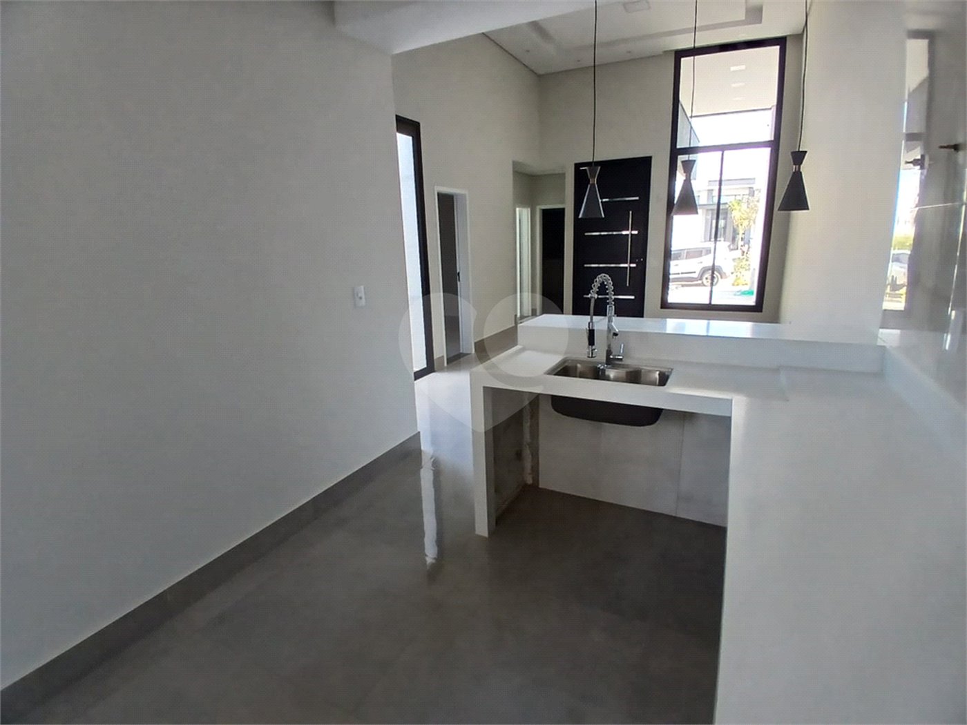 Casa à venda com 3 quartos, sendo 1 suíte, no condomínio Jardim, Sorocaba - SP
