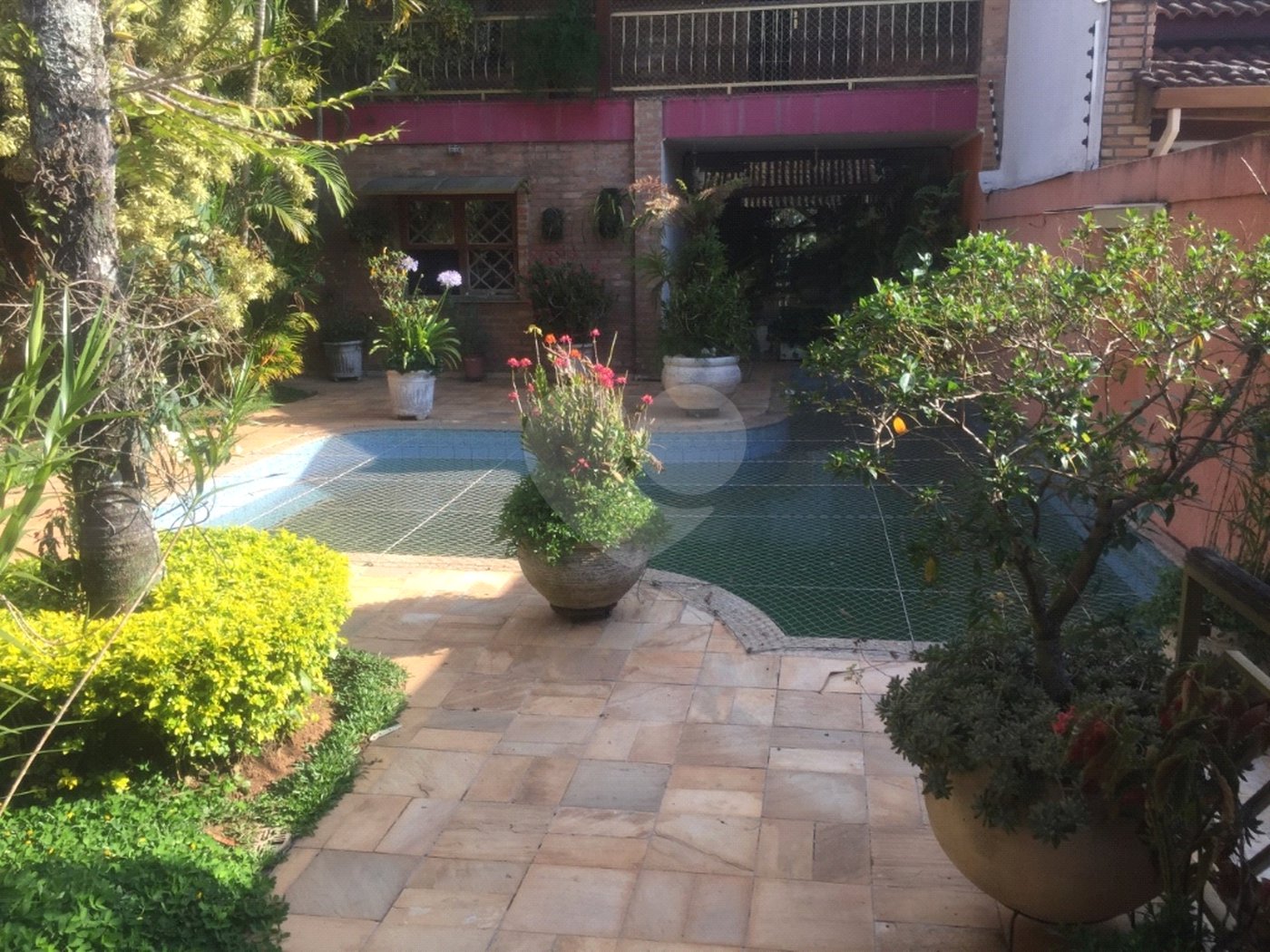 Sobrado à venda com 4 quartos, sendo 3 suítes, em Jardim Virginia Bianca, São Paulo, SP