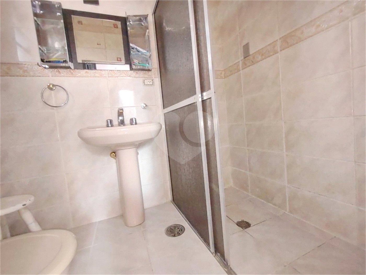 Casa à venda com 3 quartos, sendo 1 suíte, em Vila Mazzei, São Paulo, SP