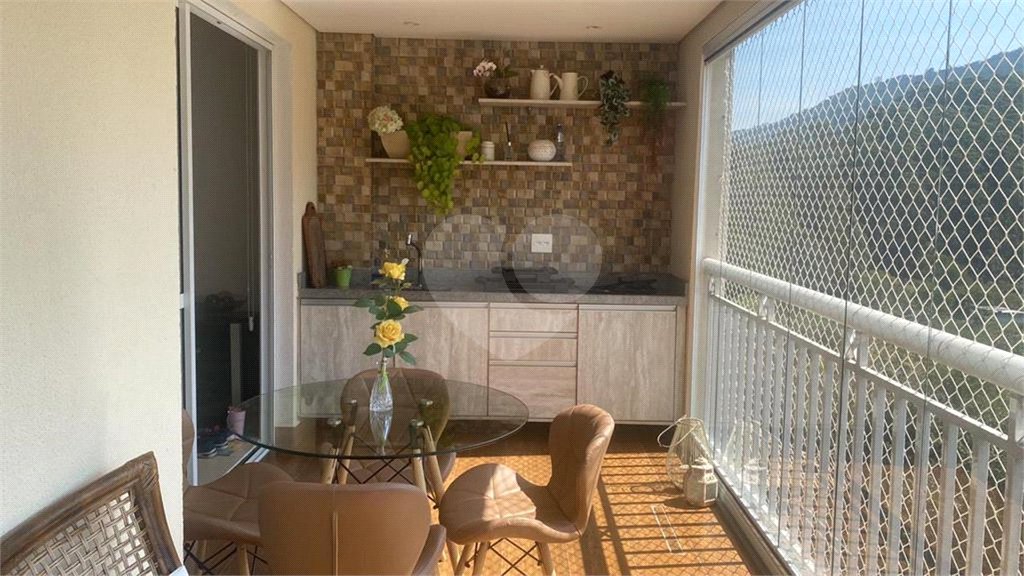 Apartamento à venda com 3 quartos, sendo 1 suíte, em Horto, São Paulo, SP