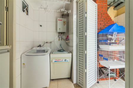 Casa à venda com 3 quartos, sendo 1 suíte, no condomínio Villaggio Di Firenze, São Paulo - SP